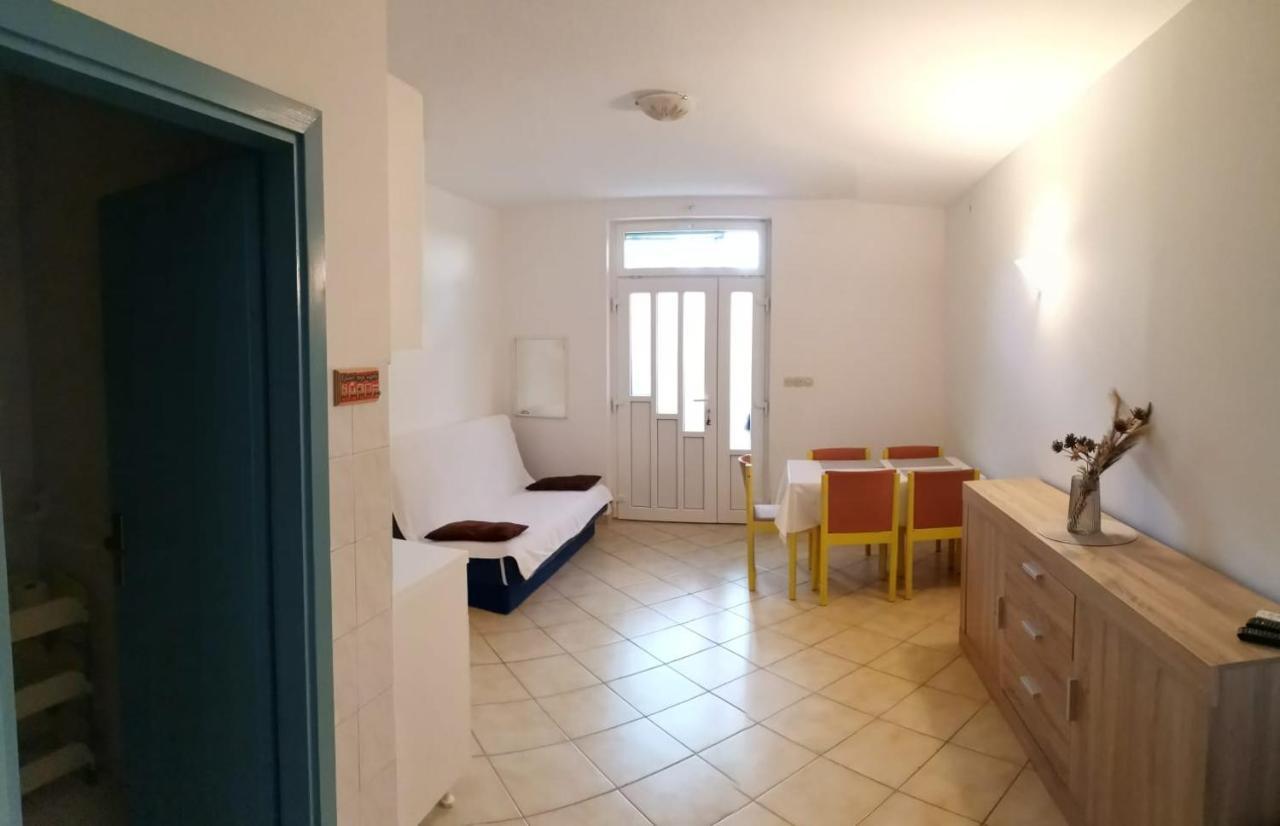 Apartments Sretna Gradac  Exteriör bild