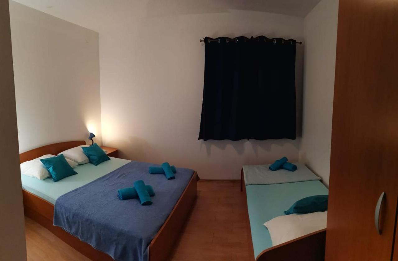 Apartments Sretna Gradac  Exteriör bild