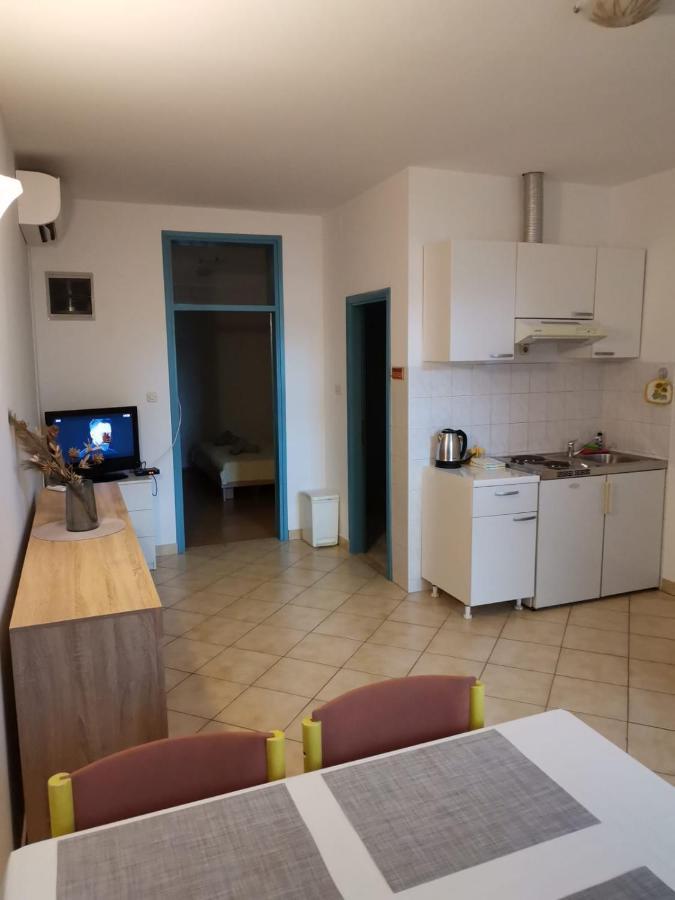 Apartments Sretna Gradac  Exteriör bild